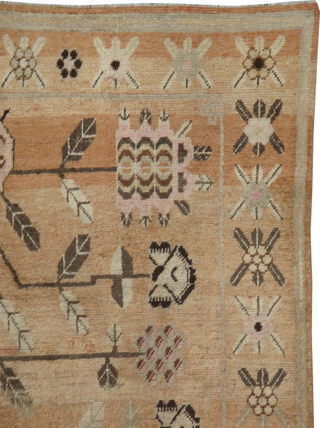 Antique Khotan Carpet, No.18216 - Galerie Shabab