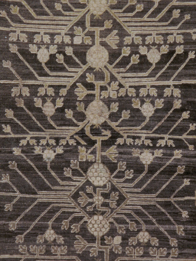 Antique Khotan Rug, No.18234 - Galerie Shabab