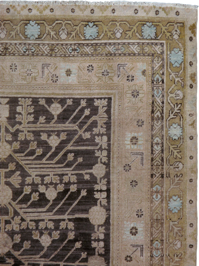 Antique Khotan Rug, No.18234 - Galerie Shabab