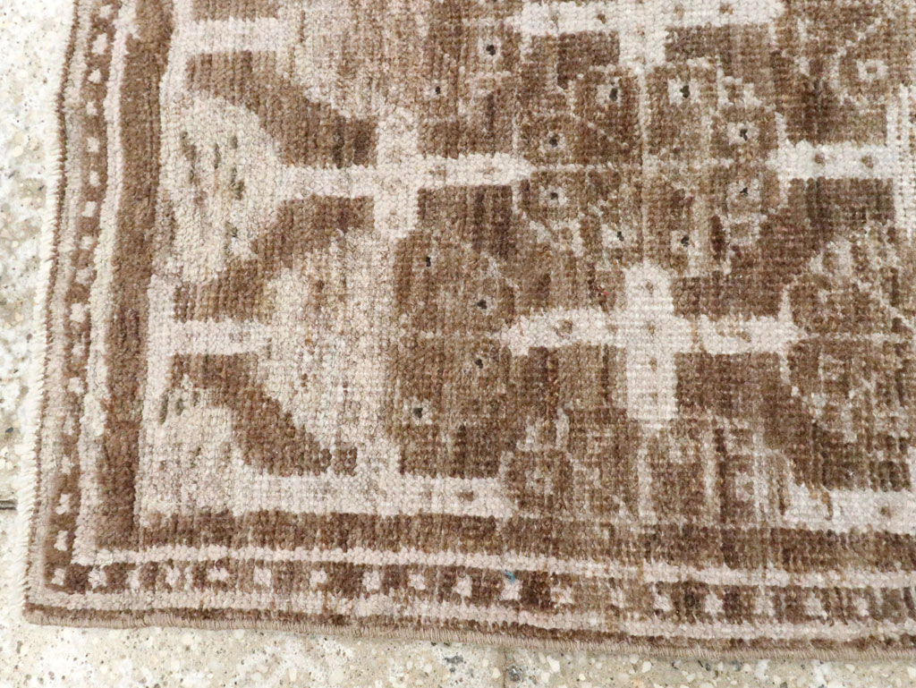 Antique East Turkestan Khotan Rug (Pair: 2 of 2), No.18241 - Galerie Shabab