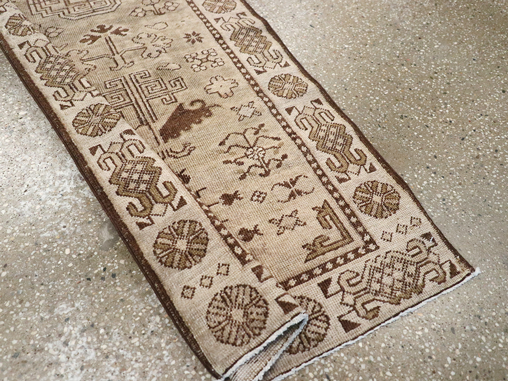 Vintage East Turkestan Khotan Runner, No.18243 - Galerie Shabab