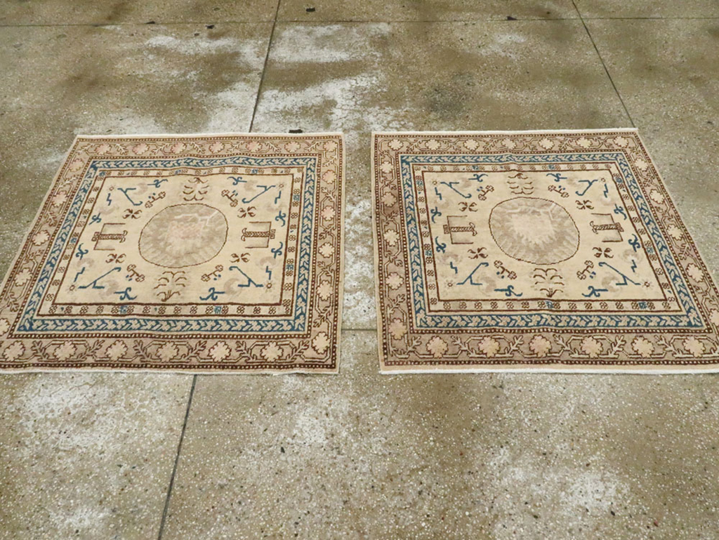 Antique East Turkestan Khotan Square Rug (Pair: 2 of 2), No.18246 - Galerie Shabab