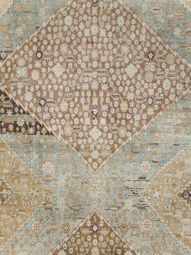 Antique East Turkestan Khotan Room Size Carpet, No.18250 - Galerie Shabab
