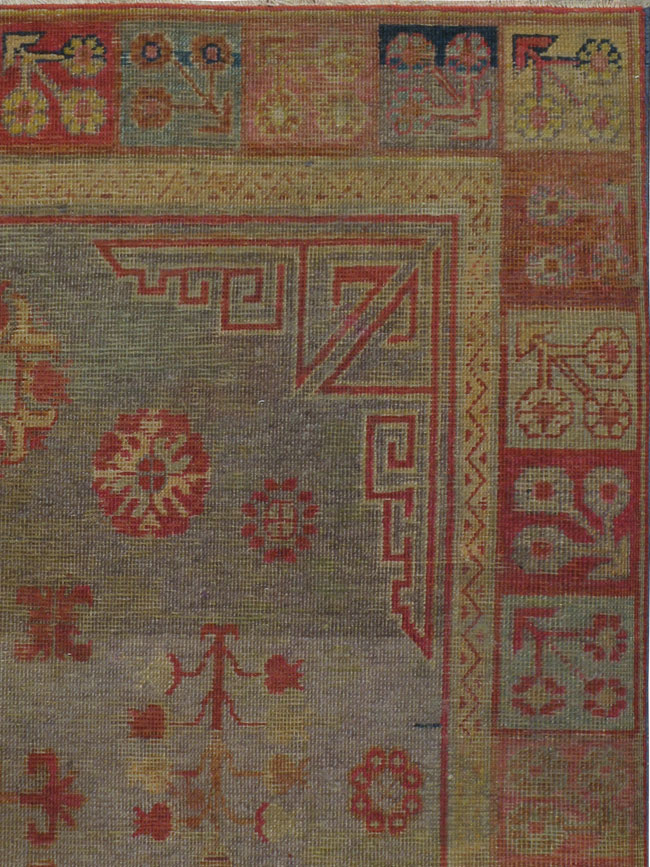 Antique Khotan Carpet, No.18258 - Galerie Shabab