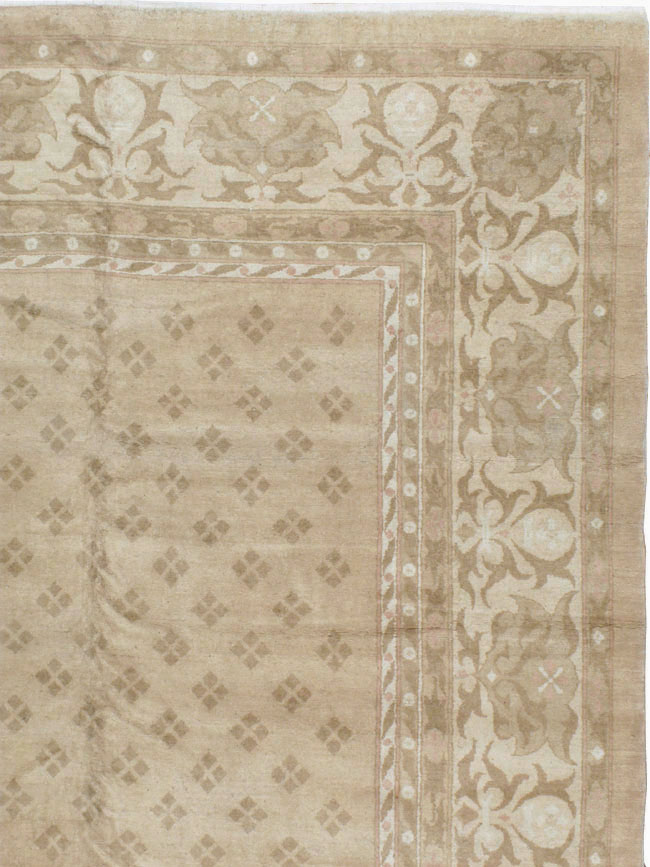 Antique Indian Agra Carpet, No.18259 - Galerie Shabab