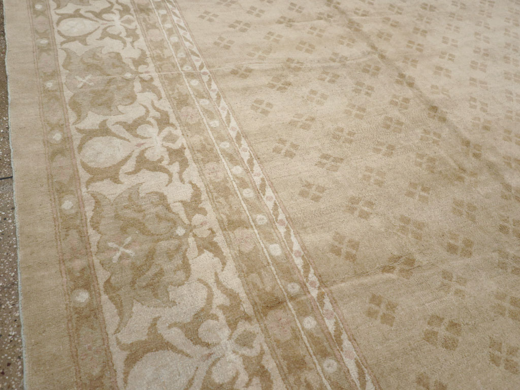 Antique Indian Agra Carpet, No.18259 - Galerie Shabab