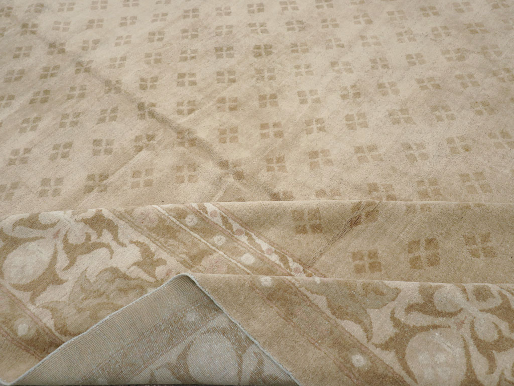 Antique Indian Agra Carpet, No.18259 - Galerie Shabab