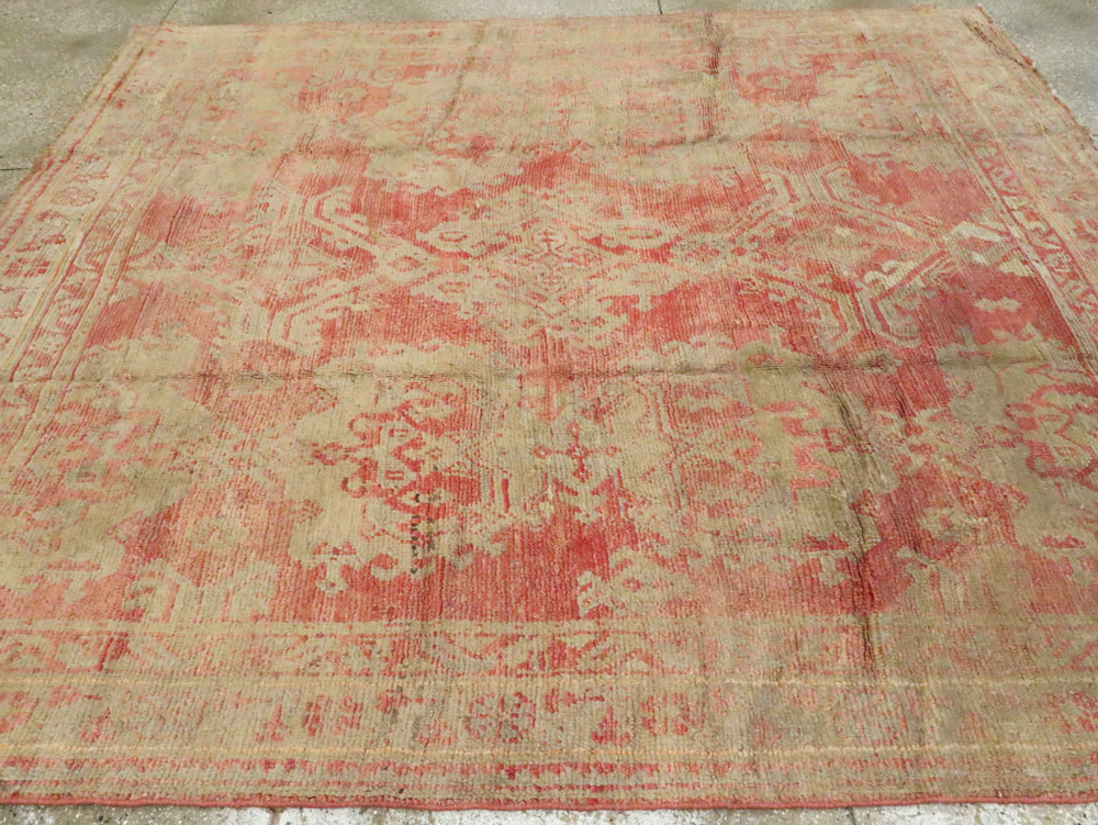 Antique Turkish Oushak Carpet, No.18264 - Galerie Shabab