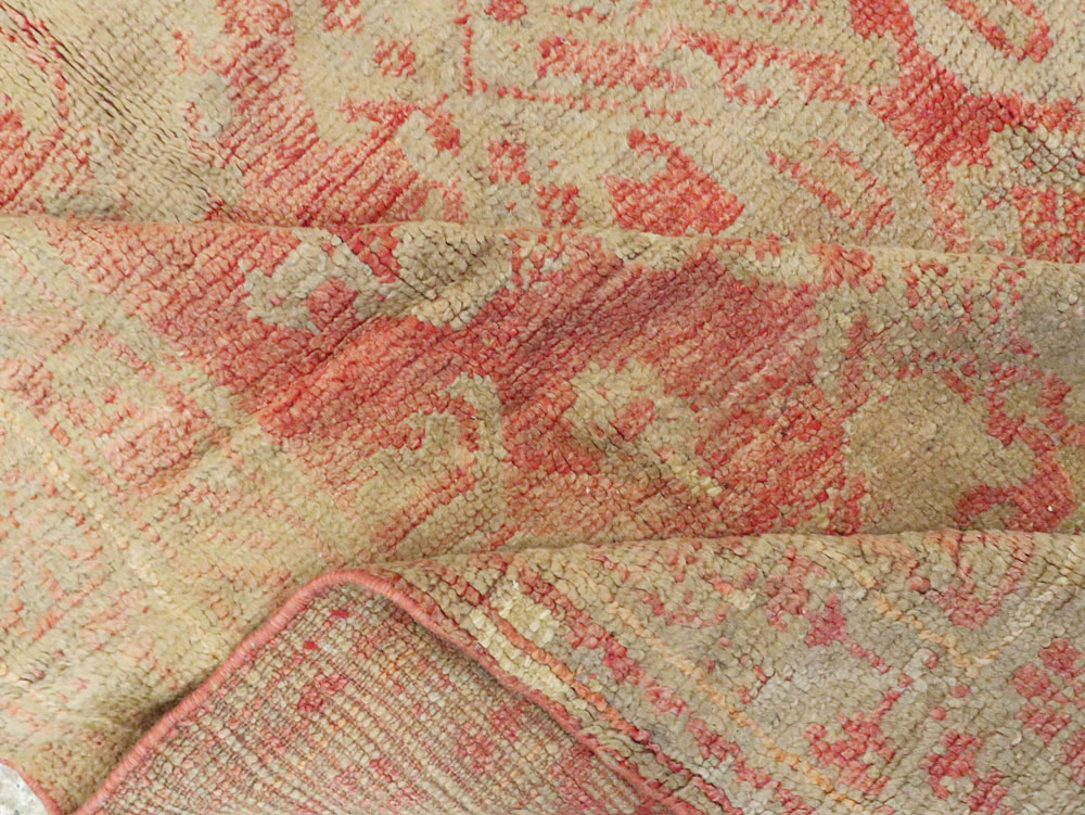 Antique Turkish Oushak Carpet, No.18264 - Galerie Shabab