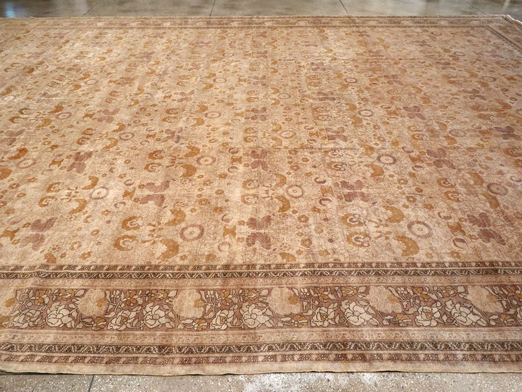 Antique Persian Tabriz Carpet, No.18268 - Galerie Shabab