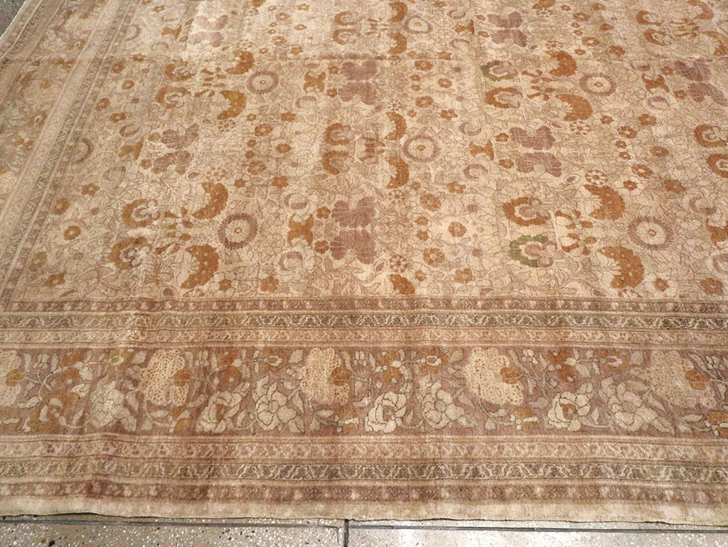 Antique Persian Tabriz Carpet, No.18268 - Galerie Shabab