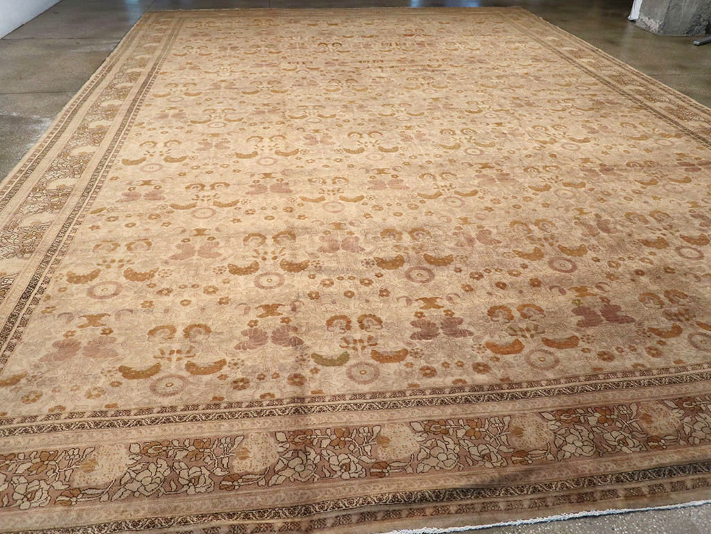 Antique Persian Tabriz Carpet, No.18268 - Galerie Shabab
