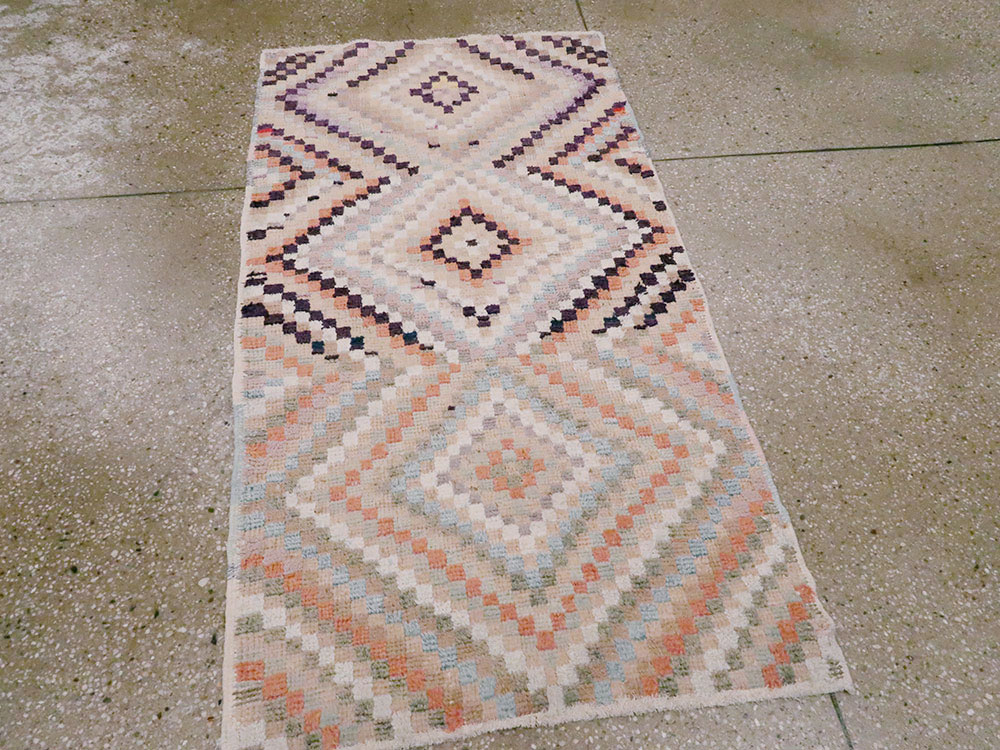 Vintage Anatolian Rug, No.18269 - Galerie Shabab