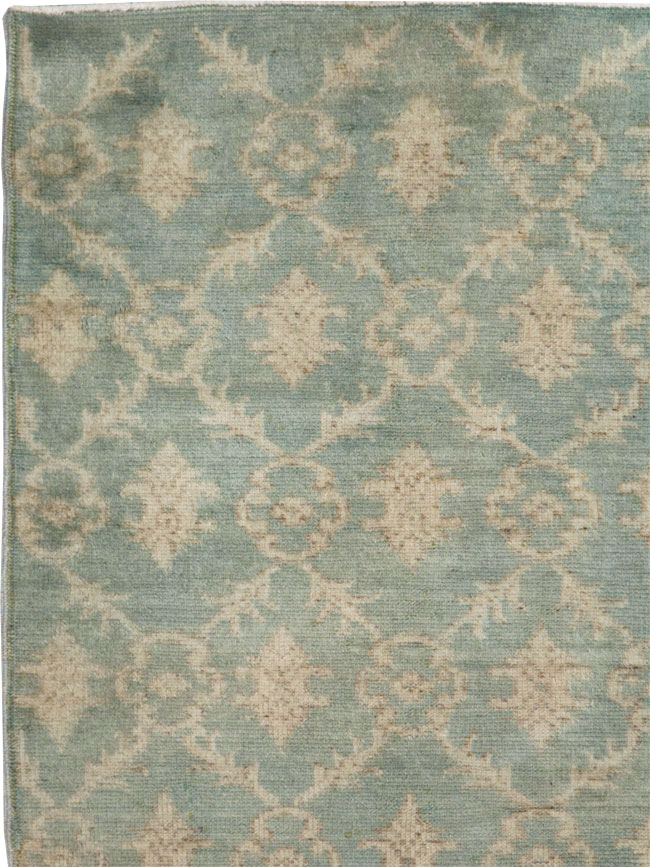 Vintage Turkish Anatolian Throw Rug, No.18272 - Galerie Shabab