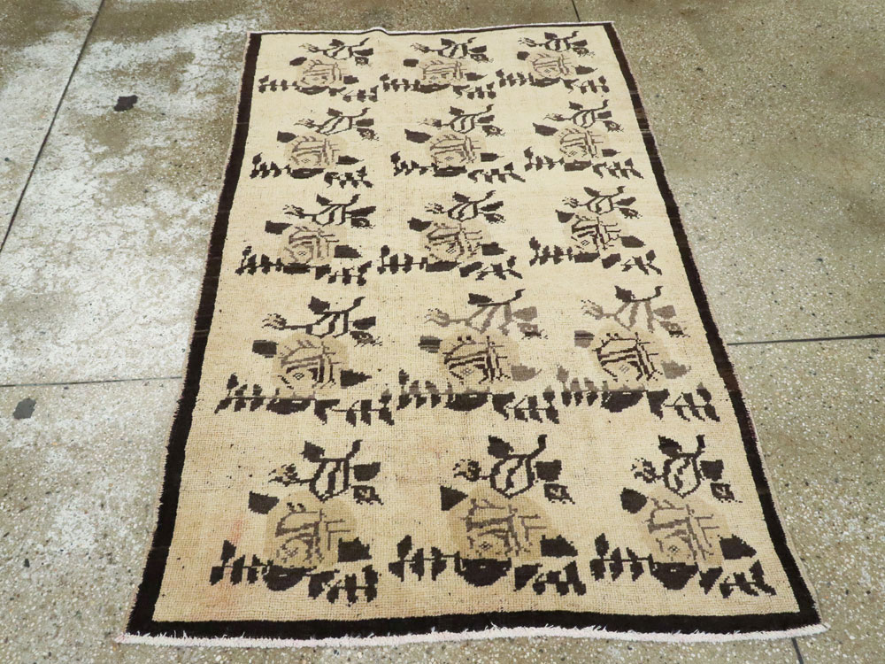 Vintage Turkish Anatolian Rug, No.18276 - Galerie Shabab