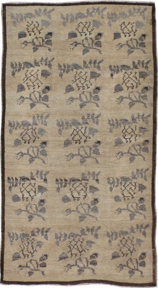 Vintage Turkish Anatolian Rug, No.18278 - Galerie Shabab
