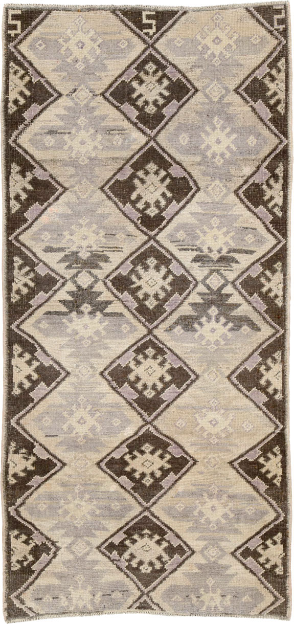 Vintage Turkish Anatolian Rug, No.18280 - Galerie Shabab