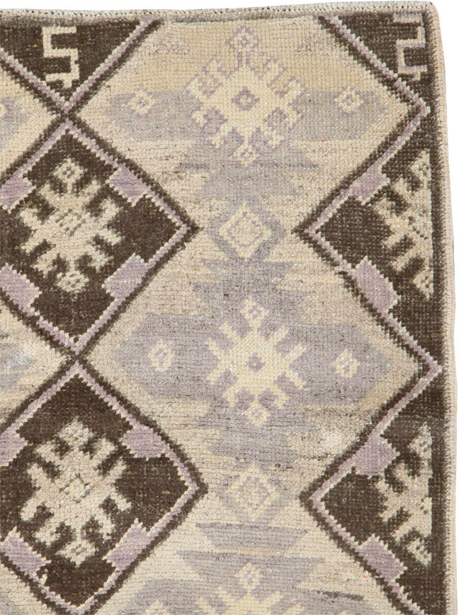 Vintage Turkish Anatolian Rug, No.18280 - Galerie Shabab