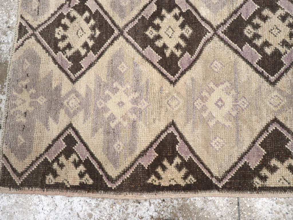 Vintage Turkish Anatolian Rug, No.18280 - Galerie Shabab