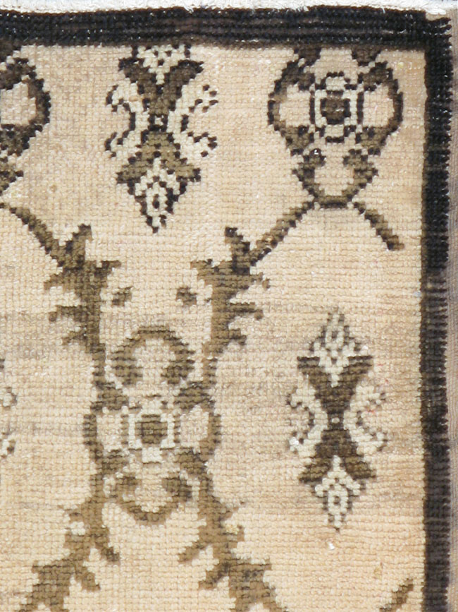 Vintage Turkish Anatolian Rug, No.18282 - Galerie Shabab
