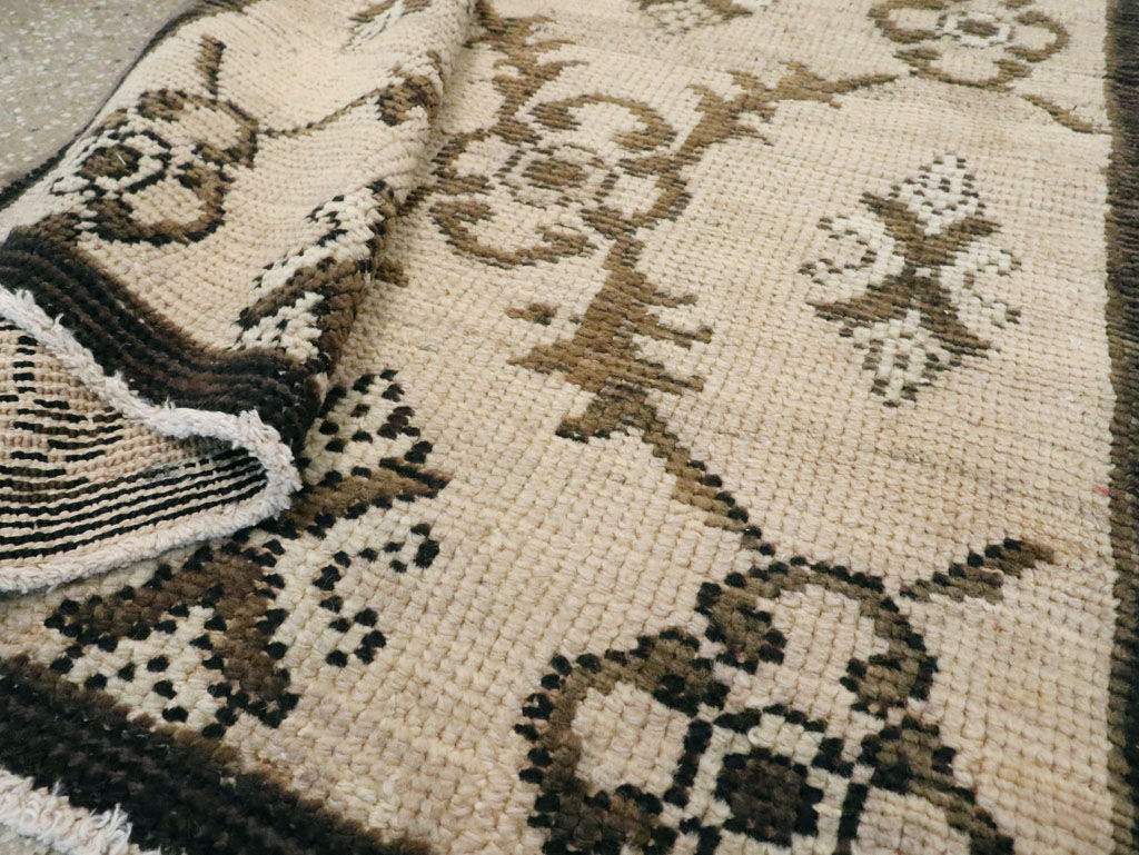 Vintage Turkish Anatolian Rug, No.18282 - Galerie Shabab