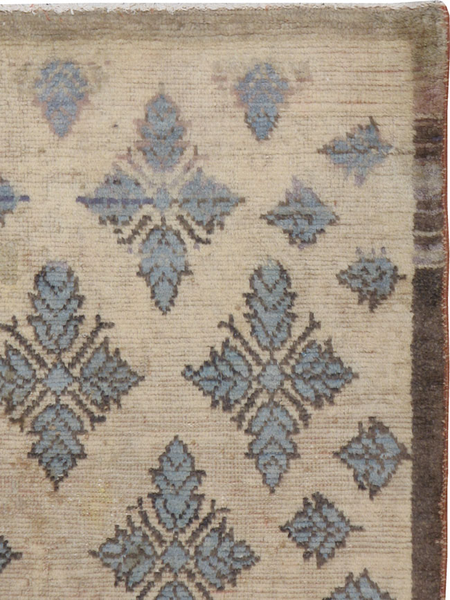 Vintage Anatolian Rug, No.18284 - Galerie Shabab