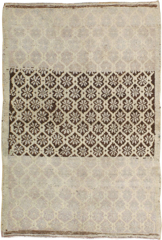 Vintage Turkish Anatolian Rug, No.18290 - Galerie Shabab