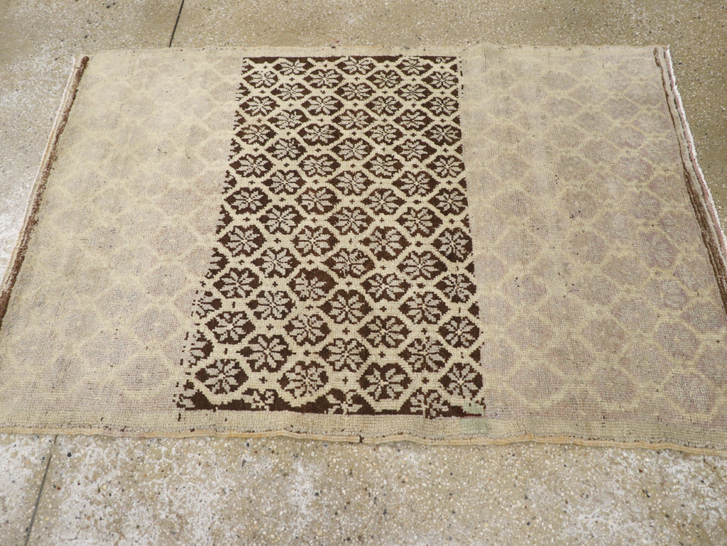 Vintage Turkish Anatolian Rug, No.18290 - Galerie Shabab