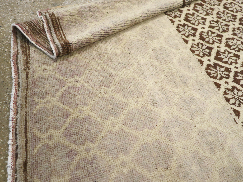 Vintage Turkish Anatolian Rug, No.18290 - Galerie Shabab