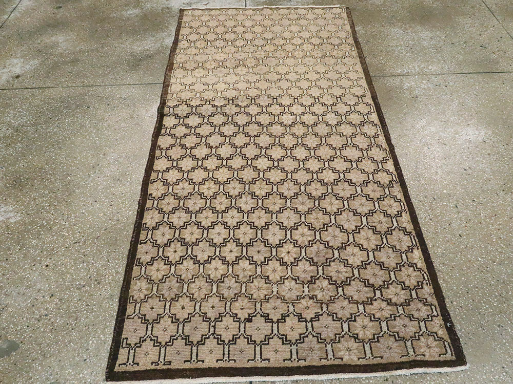 Vintage Turkish Anatolian Rug, No.18291 - Galerie Shabab