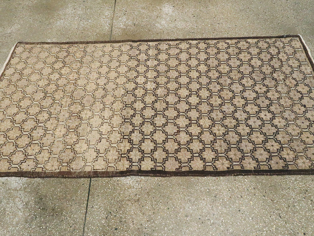 Vintage Turkish Anatolian Rug, No.18291 - Galerie Shabab