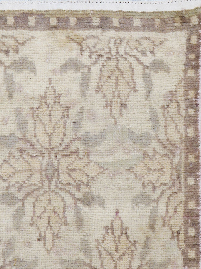 Vintage Turkish Anatolian Rug, No.18295 - Galerie Shabab