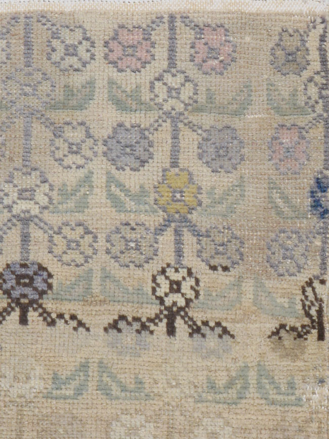 Vintage Anatolian Rug, No.18297 - Galerie Shabab