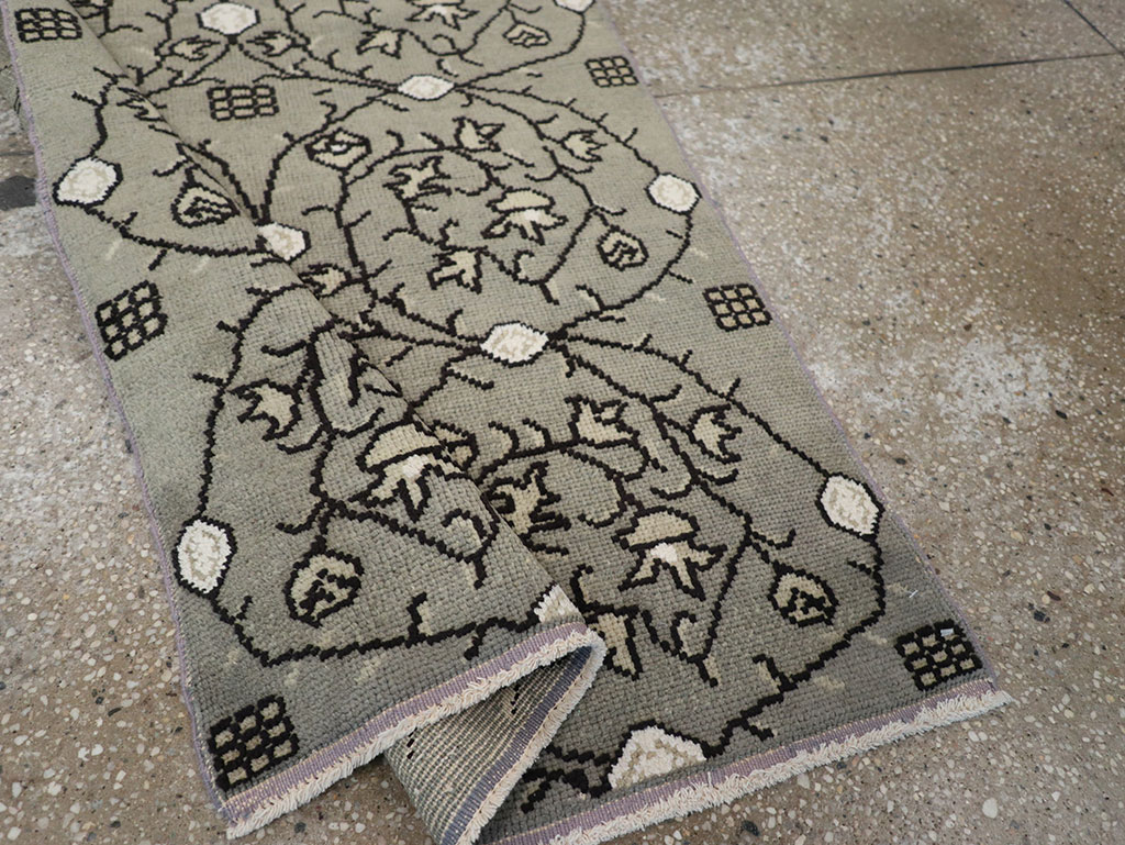 Vintage Turkish Anatolian Rug, No.18300 - Galerie Shabab