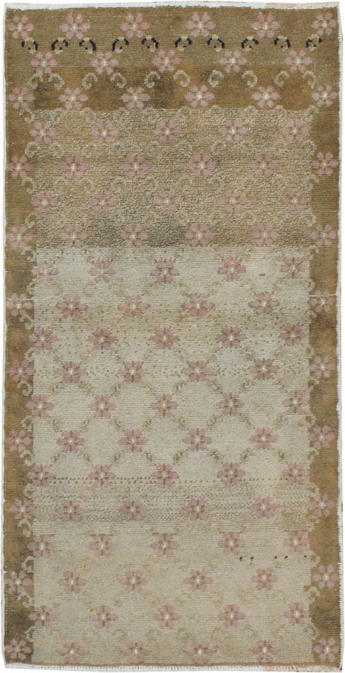 Vintage Turkish Anatolian Rug, No.18303 - Galerie Shabab