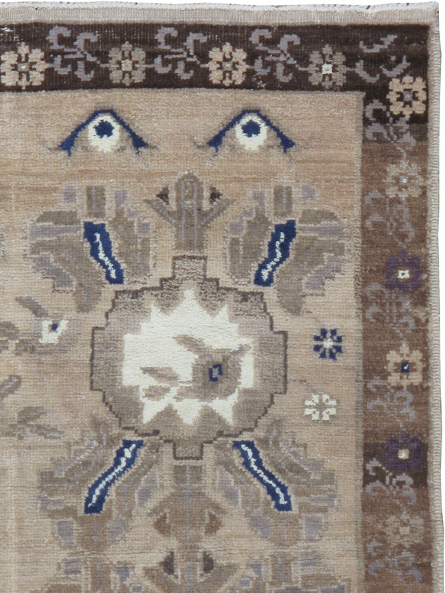 Vintage Anatolian Rug, No.18304 - Galerie Shabab