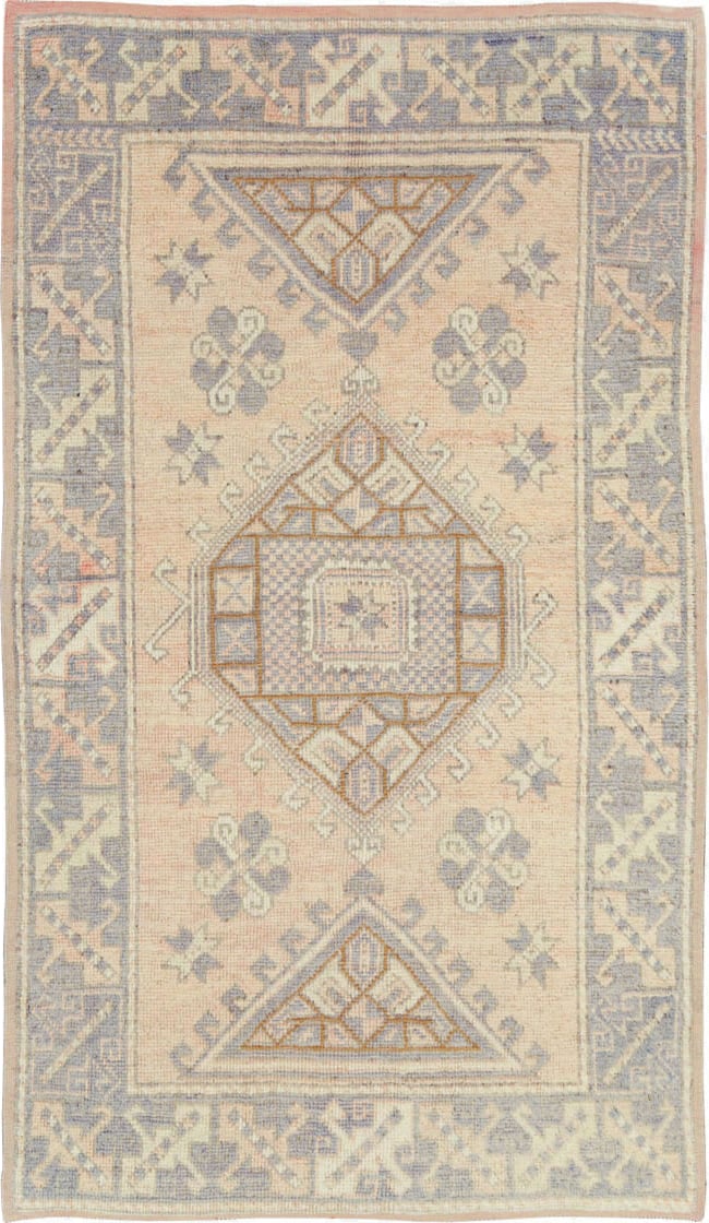 Vintage Turkish Anatolian Rug, No.18315 - Galerie Shabab