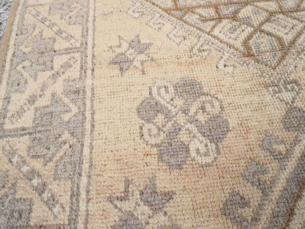 Vintage Turkish Anatolian Rug, No.18315 - Galerie Shabab