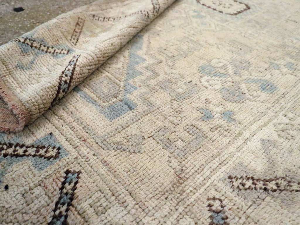 Vintage Anatolian Rug, No.18316 - Galerie Shabab
