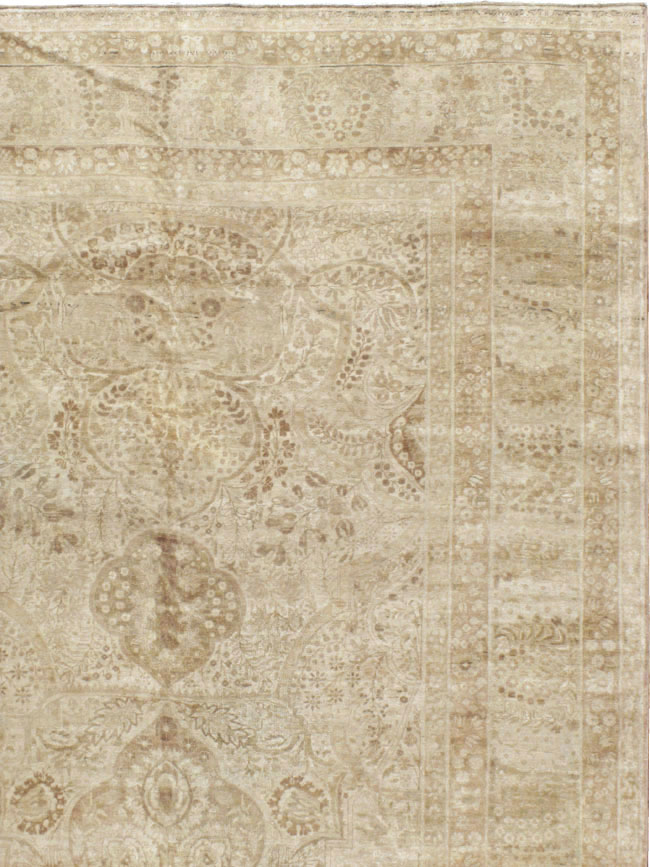 Antique Persian Lavar Kerman Carpet, No.18333 - Galerie Shabab