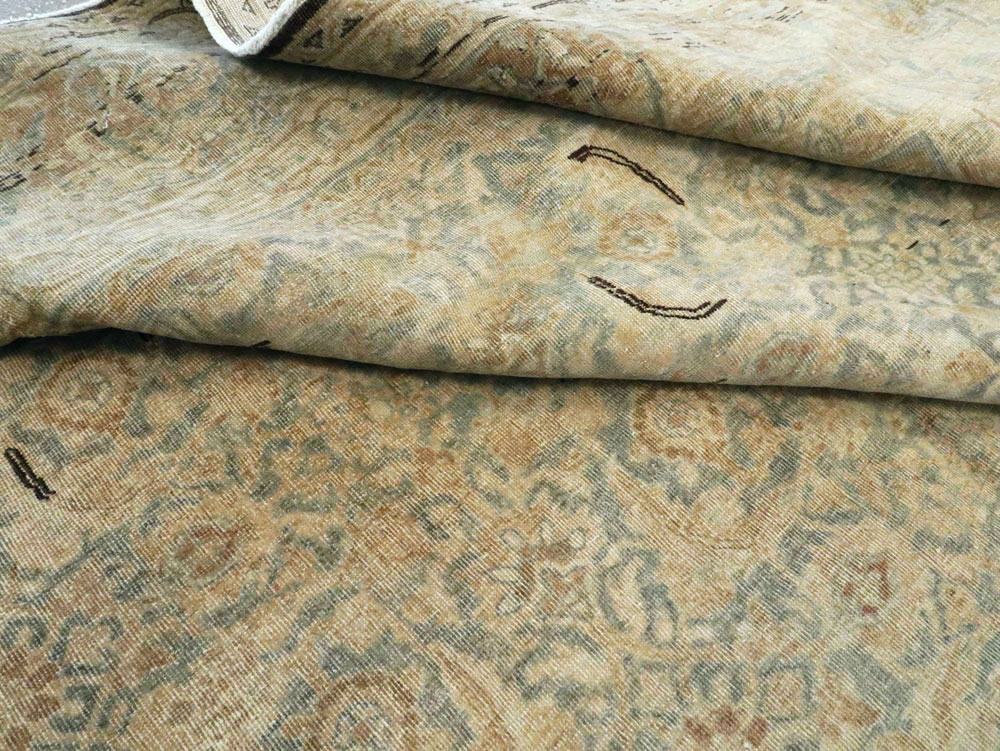 Antique Persian Tabriz Rug, No.18346 - Galerie Shabab