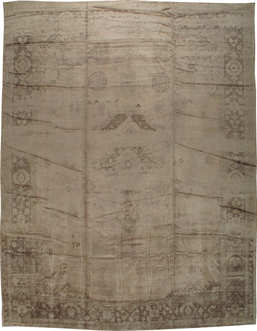 Antique Oushak Carpet, No.18351 - Galerie Shabab