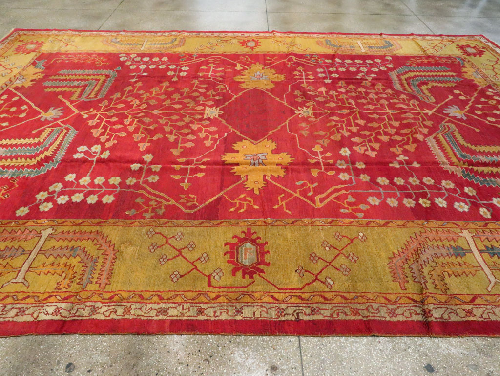 Antique Turkish Oushak Carpet, No.18352 - Galerie Shabab