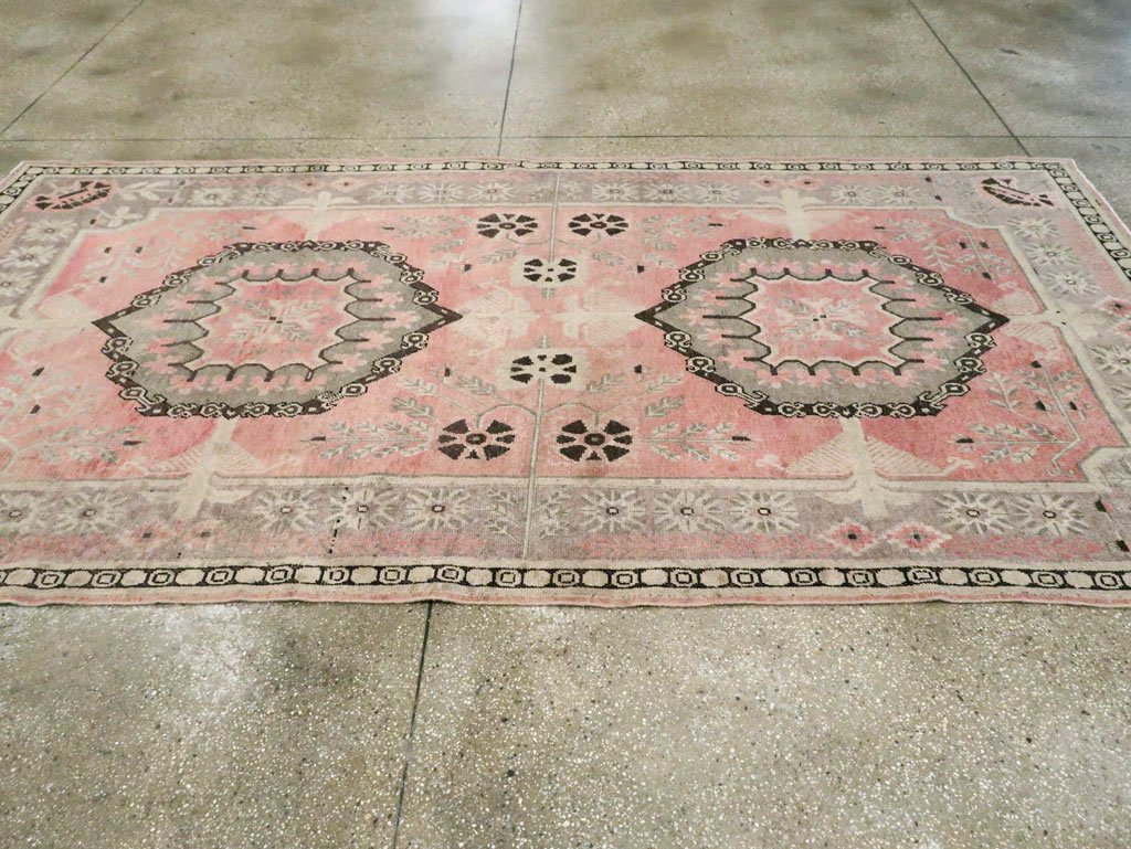 Vintage East Turkestan Khotan Gallery Carpet, No.18357 - Galerie Shabab