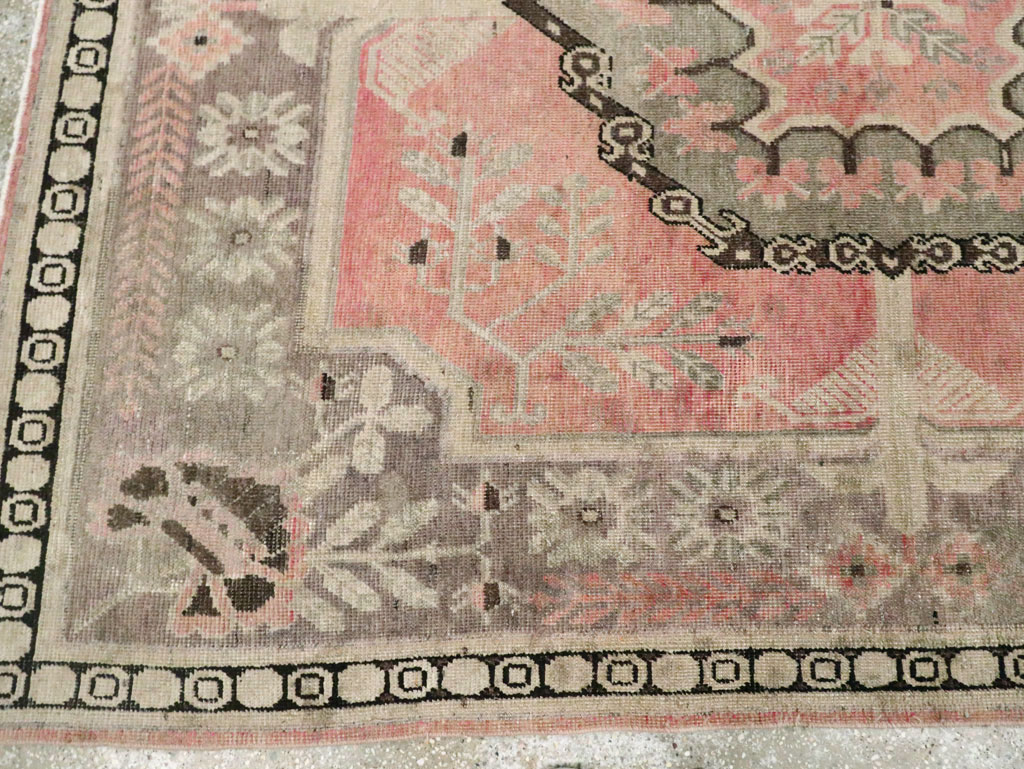 Vintage East Turkestan Khotan Gallery Carpet, No.18357 - Galerie Shabab