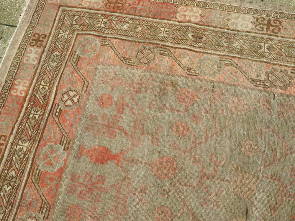 Vintage East Turkestan Khotan Carpet, No.18358 - Galerie Shabab