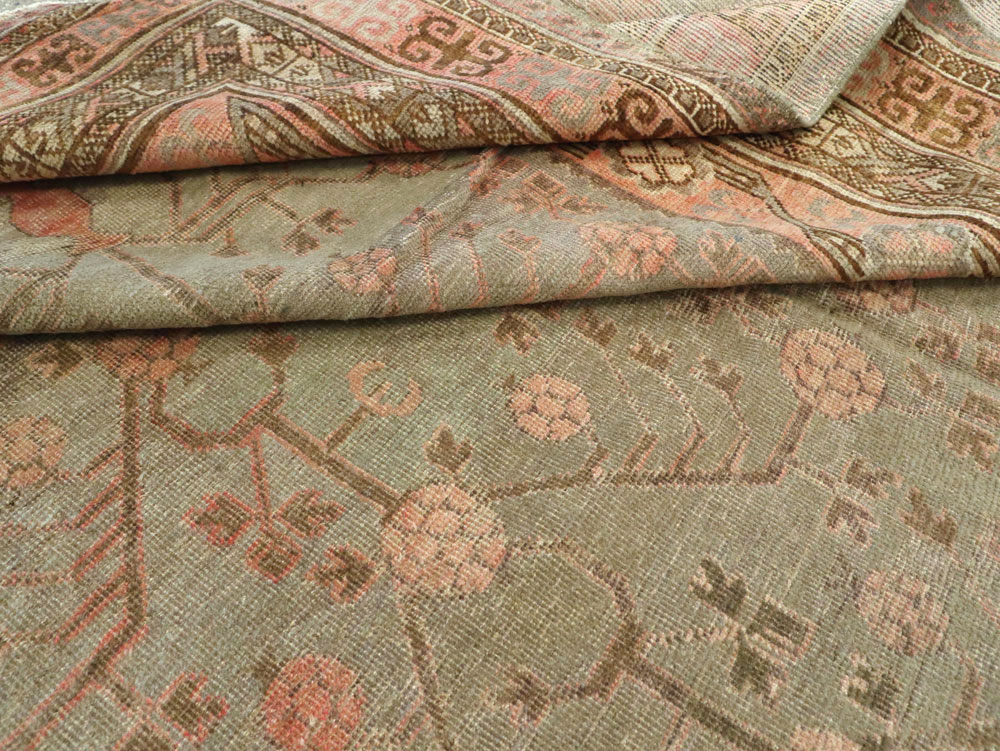 Vintage East Turkestan Khotan Carpet, No.18358 - Galerie Shabab