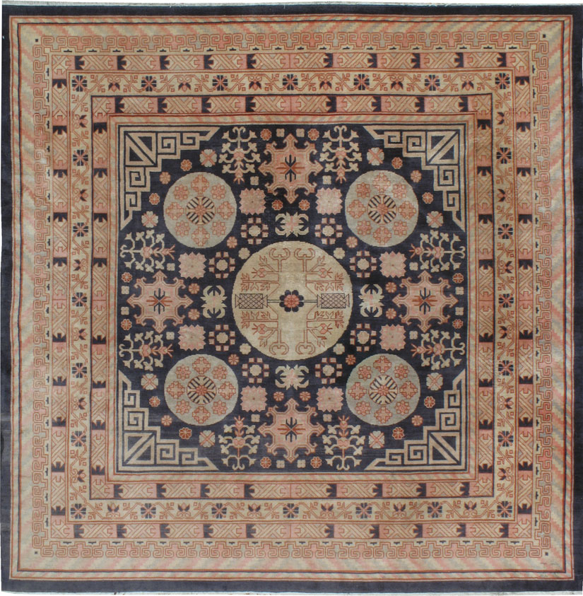 Antique Khotan Square Carpet, No.18359 - Galerie Shabab