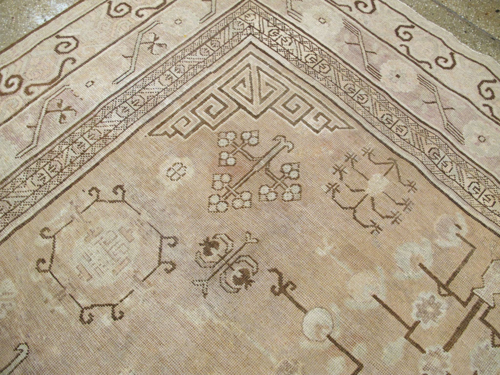 Antique East Turkestan Khotan Carpet, No.18367 - Galerie Shabab