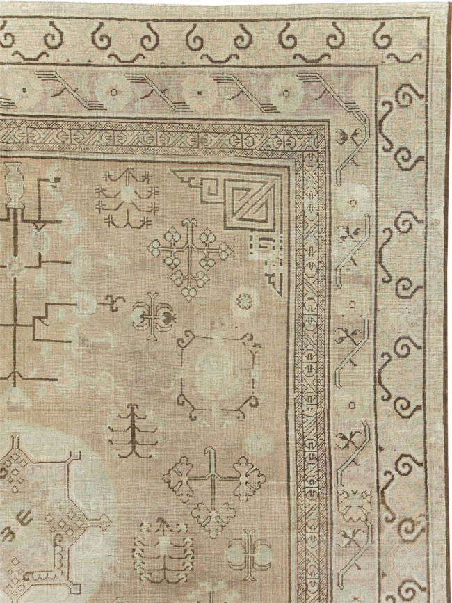 Antique East Turkestan Khotan Carpet, No.18367 - Galerie Shabab